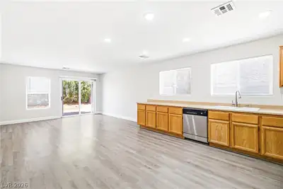 183 White Butte Street, Henderson, NV 89012 Kitchen
