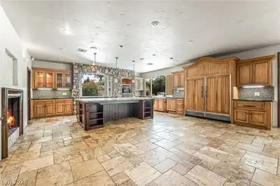7154 Ranchito Circle Kitchen