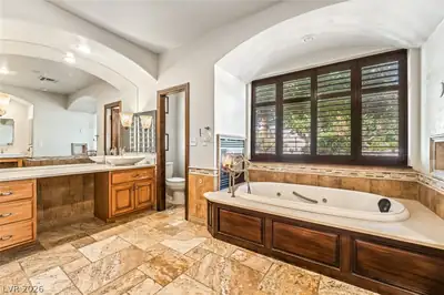 7154 Ranchito Circle Primary Bathroom