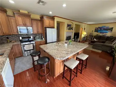 1131 Laguna Park Court Kitchen
