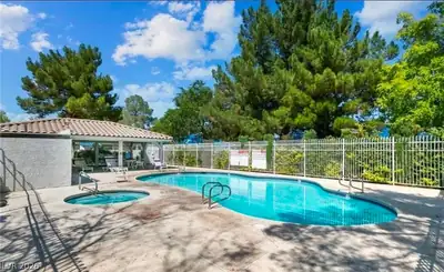 2133 Petersham Court D Pool