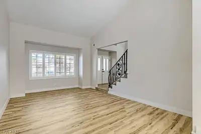 7527 Palermo Avenue Living Room