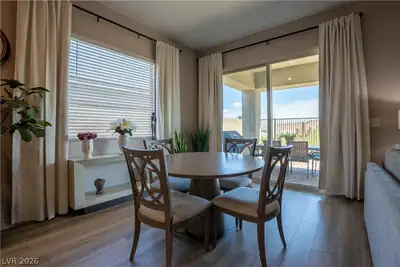 924 Calluna Hills Lane Dining Area