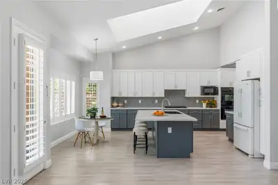 9620 Gavin Stone Avenue Kitchen