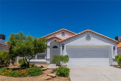 8220 Mt Brodie Circle Front of Structure