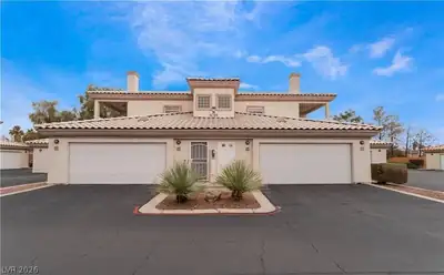 6704 Dorita Avenue 202, Las Vegas