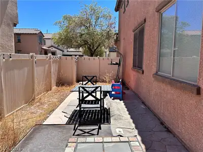 5276 Pendergrass Street Patio