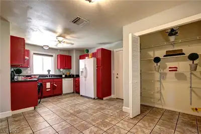 9324 Dancing Daffodil Avenue Kitchen