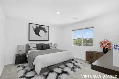 1586 Gold Sunset Avenue Bedroom