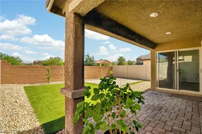 1586 Gold Sunset Avenue Patio