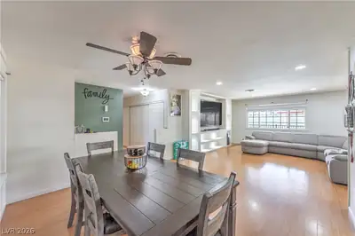 4161 Royalhill Avenue Dining Area