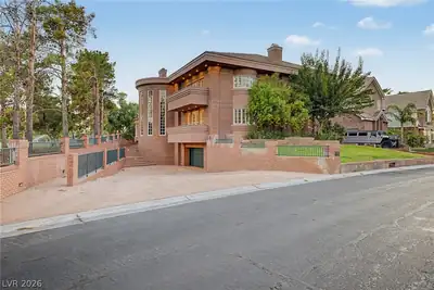 1105 Broadmoor Avenue Las Vegas, NV 89109