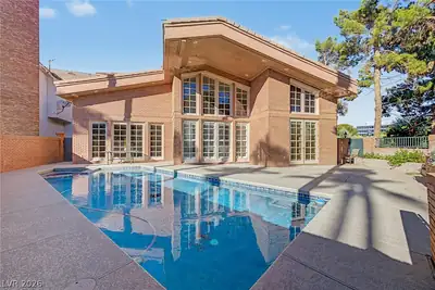 1105 Broadmoor Avenue Pool