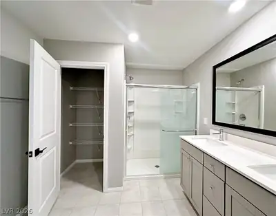 7003 Wildhorse Creek Street Primary Bathroom