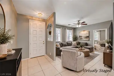 9785 Spinnaker Creek Avenue Living Room