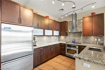11441 Allerton Park Drive 213 Kitchen