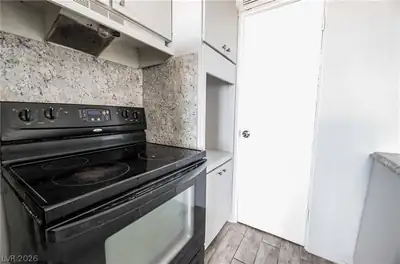 239 West Cleveland Avenue 1 Kitchen