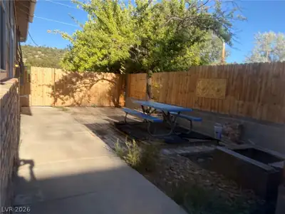 1071 Canyon Street Yard