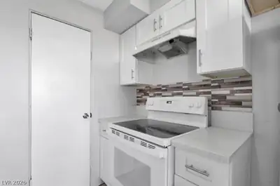 239 West Cleveland Avenue 6 Kitchen