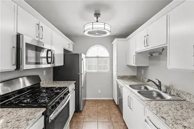 6812 Elm Creek Drive 201, Las Vegas