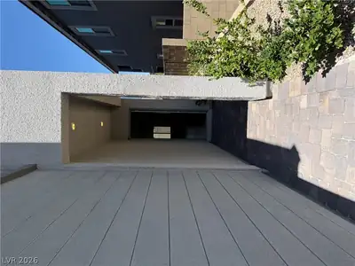 11836 Black Canary Avenue Parking