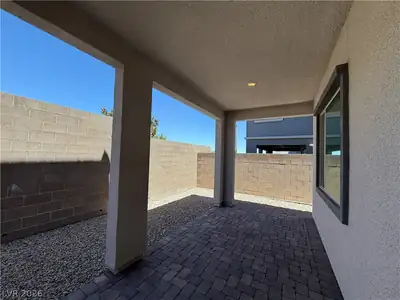 11836 Black Canary Avenue Patio