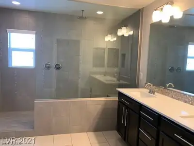 9584 Abbey Pond Avenue Primary Bathroom