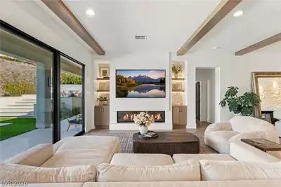 40 Stonemark Drive, Henderson, NV 89052 Living Room