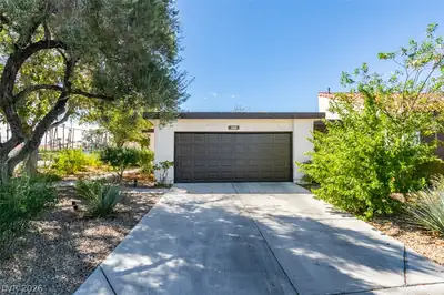 3161 Espanol Drive Las Vegas, NV 89121
