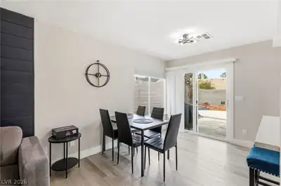 79 Sea Holly Way Dining Area
