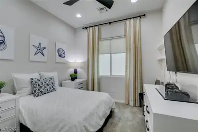6491 Dove Point Place Bedroom