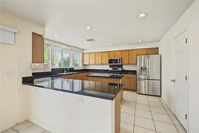 1001 Pleasing Plateau Street Kitchen