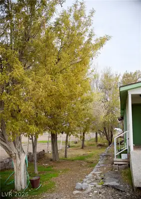 75 West Obsidian Avenue Yard