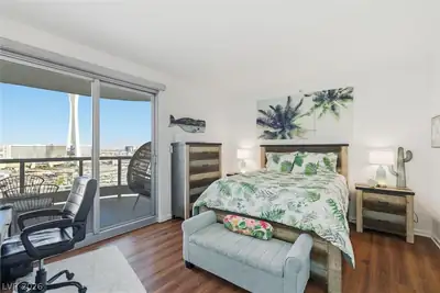 322 Karen Avenue 1802 Bedroom