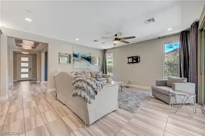 7 Via Del Cielo Parkway Living Room