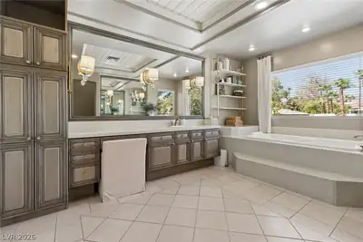 9916 Aspen Knoll Court Primary Bathroom