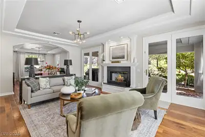9916 Aspen Knoll Court Living Room