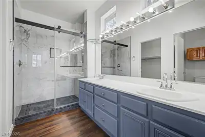 10512 Courtney Cove Avenue Primary Bathroom