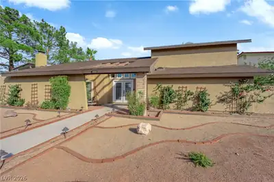 5513 Avenida Vaquero 
