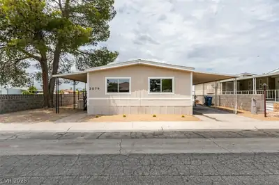 3579 Isle Royale Drive, Las Vegas, NV 89122 Front of Structure