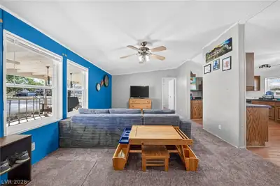 3330 Mason Drive 6 Living Room