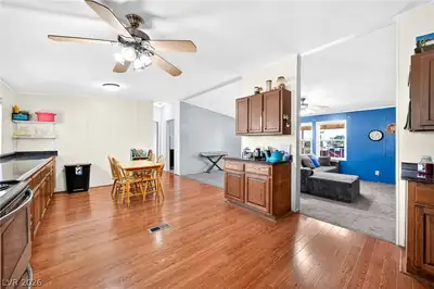 3330 Mason Drive 6 Dining Area