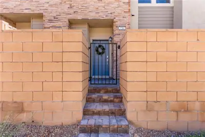 3286 Vasco Falls Avenue Entry