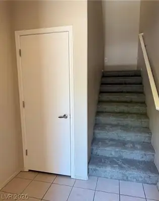 6635 Flaminian Lane 201 Stairs