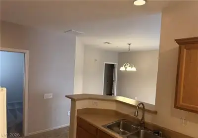 6635 Flaminian Lane 201 Kitchen