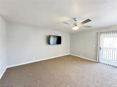 5080 Indian River Drive 400 Living Room
