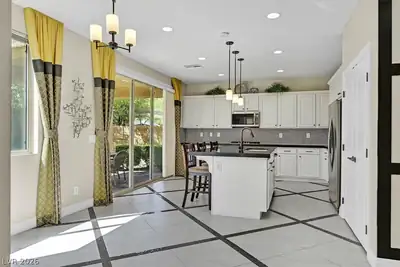 817 Orchard Course Drive Kitchen