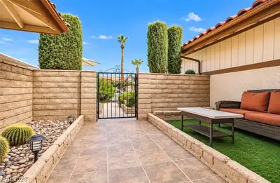 5323 Holbrook Drive 