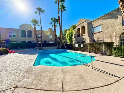 5141 Pioneer Avenue 101 Pool