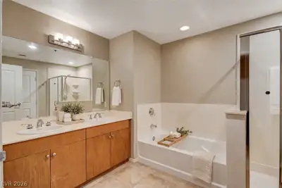 8255 Las Vegas Boulevard 1322, Las Vegas, NV 89123 Bathroom
